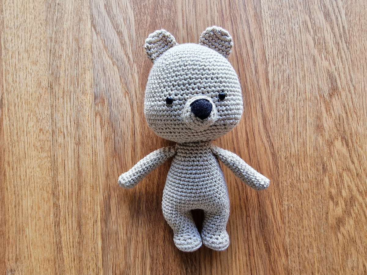 Peluche all'uncinetto "TED"