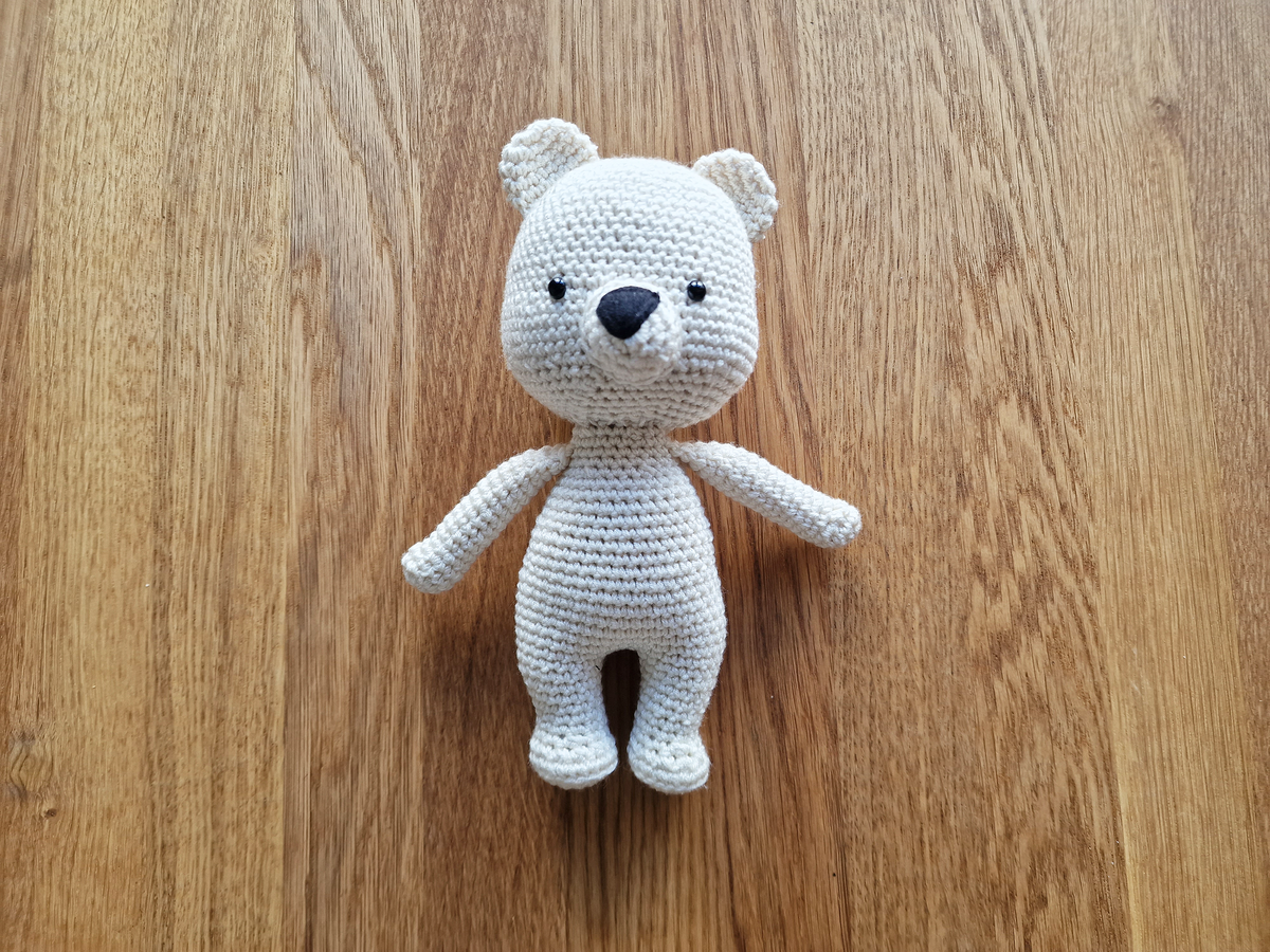 Peluche au crochet "TED"